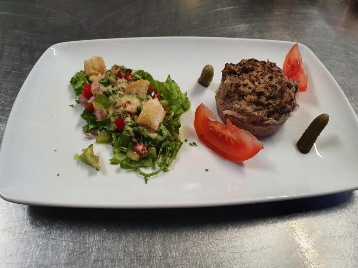 Hotel Restaurant Le Moulin De La Renne Adults Only Proche Zoo De Beauval
